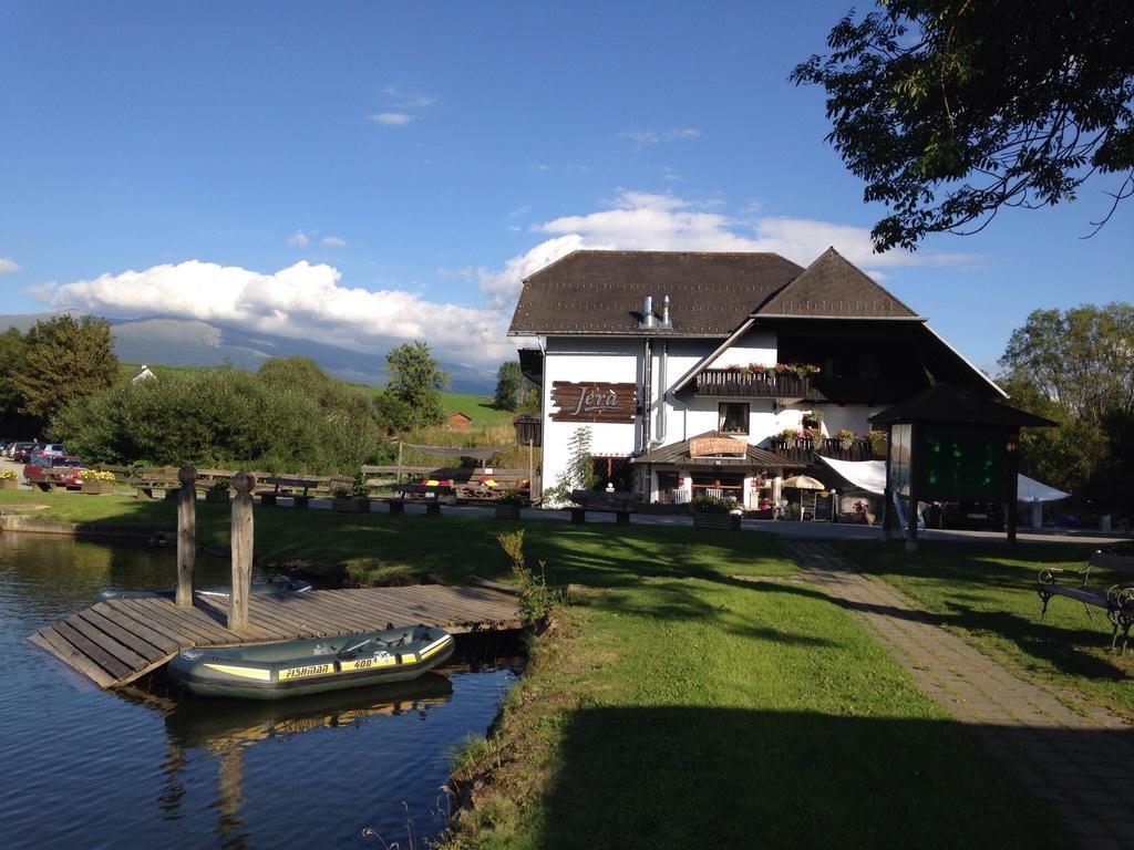 Jerà am Furtnerteich Hotel-Ristorante&Relax Mariahof Extérieur photo